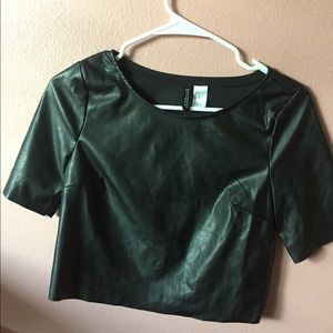 black leather crop ✨